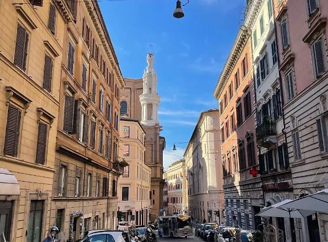 Holidays At Charme Appartement Rome